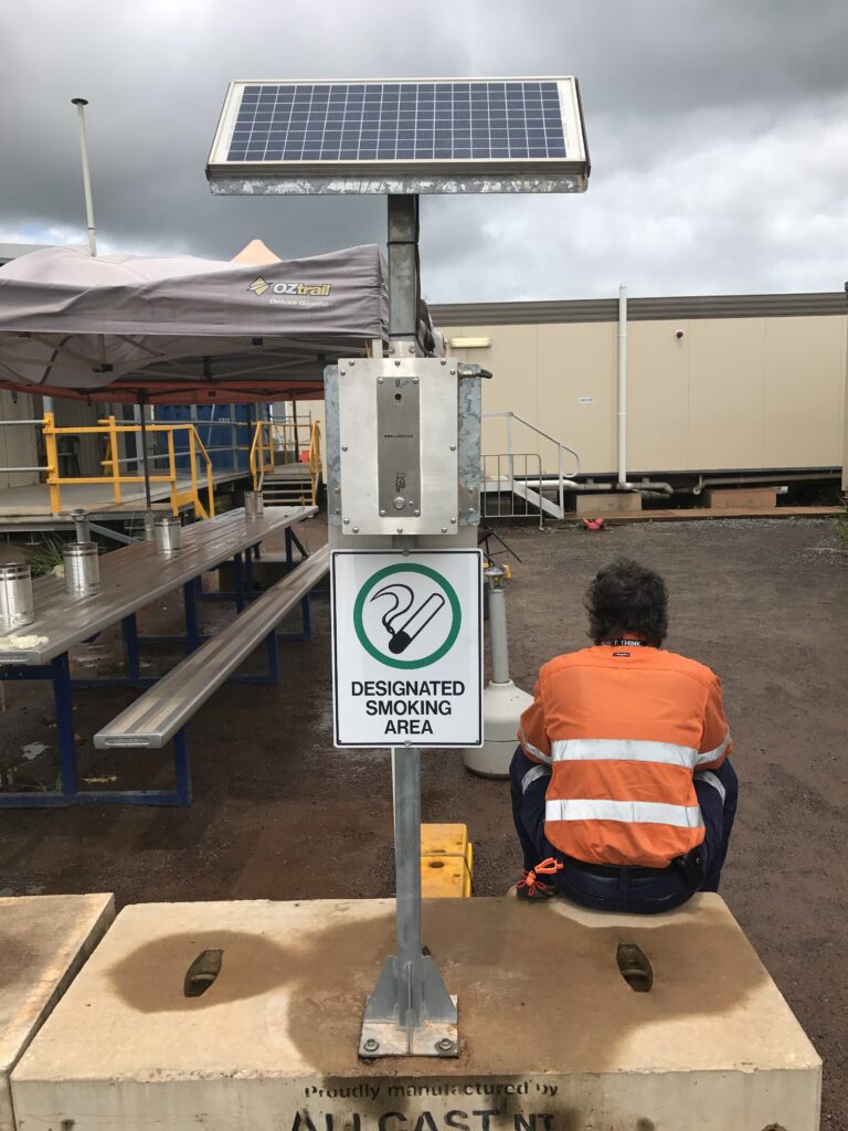 Ozilite ACLBAT 18Ah battery and solar cigarette lighter installed in a designated smoking area